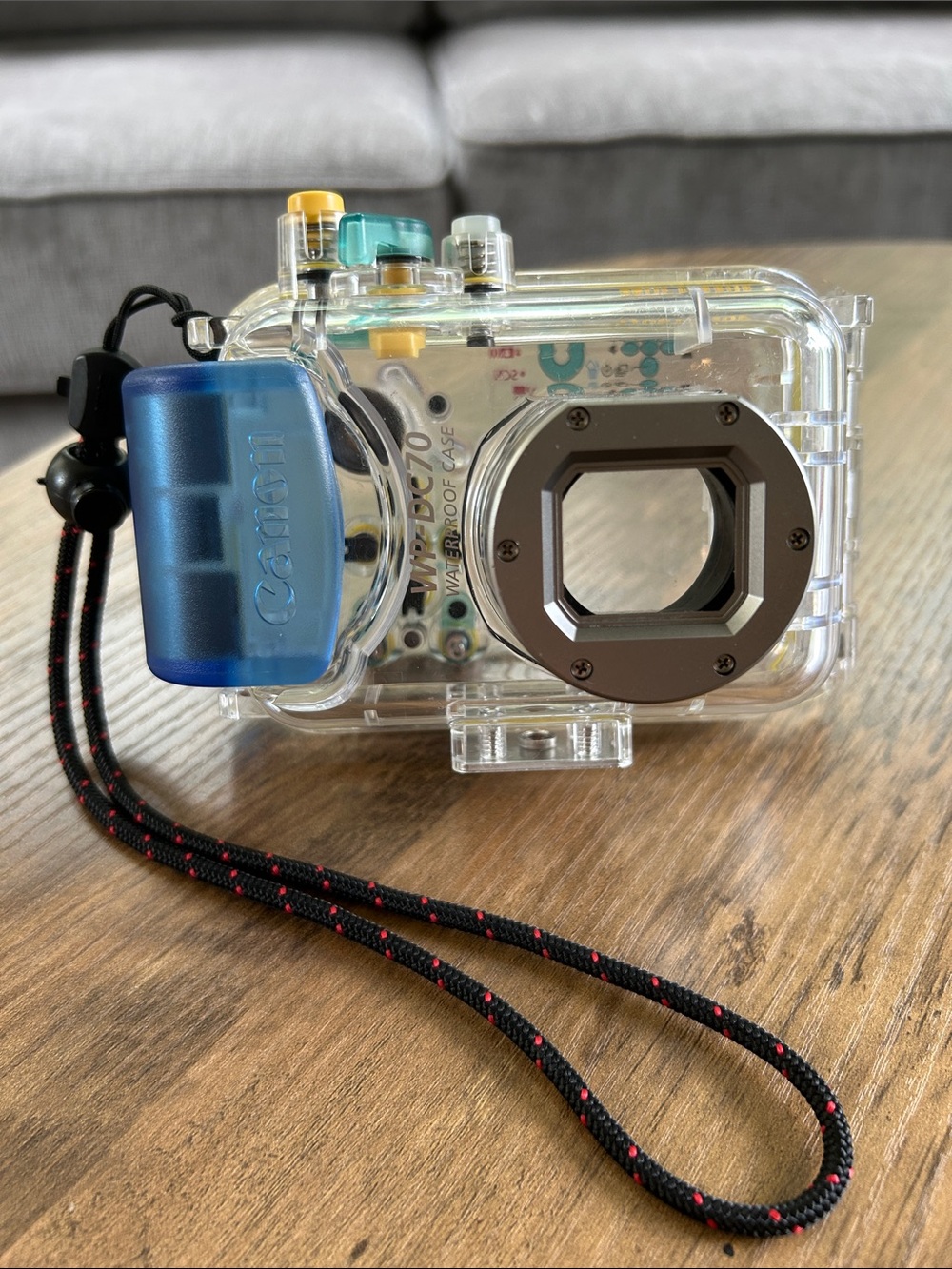 Canon Waterproof Camera Case for the Canon Powershot SD500/Digital IXUS 700